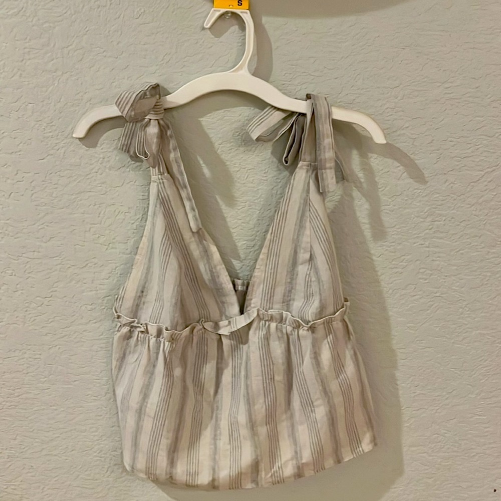 Shein juniors size, small halter or crop top, linen material